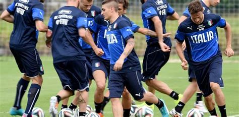 squadra azzurra dolce gabbana|Oggi ultimo test con la Fluminense. Dolce e Gabbana e Figc, un .